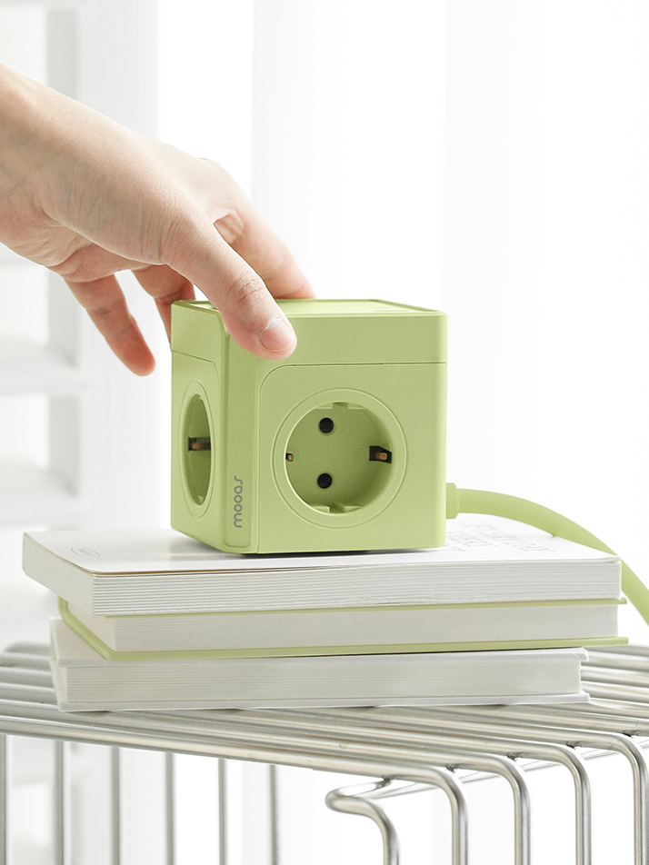 무아스 더 큐브 마그넷 3구 USB 고용량 멀티탭 C타입 고속충전 1.5m