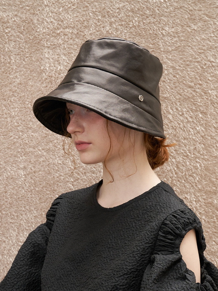 Le Petit Hat - Lambskin Black