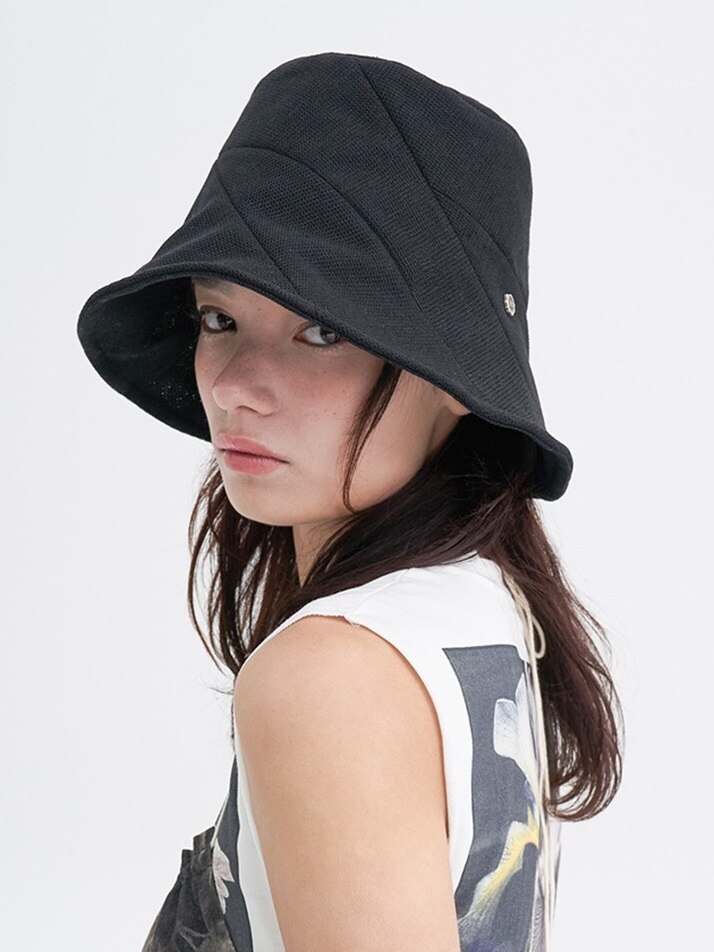 Delicate Pannel Hat - Black