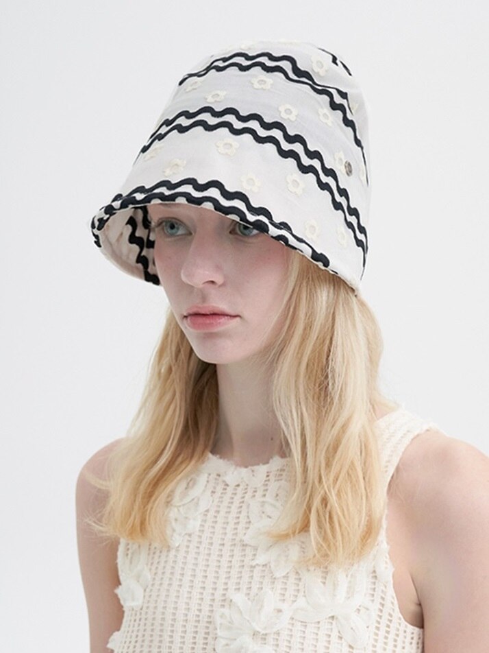 Joli Bonnet