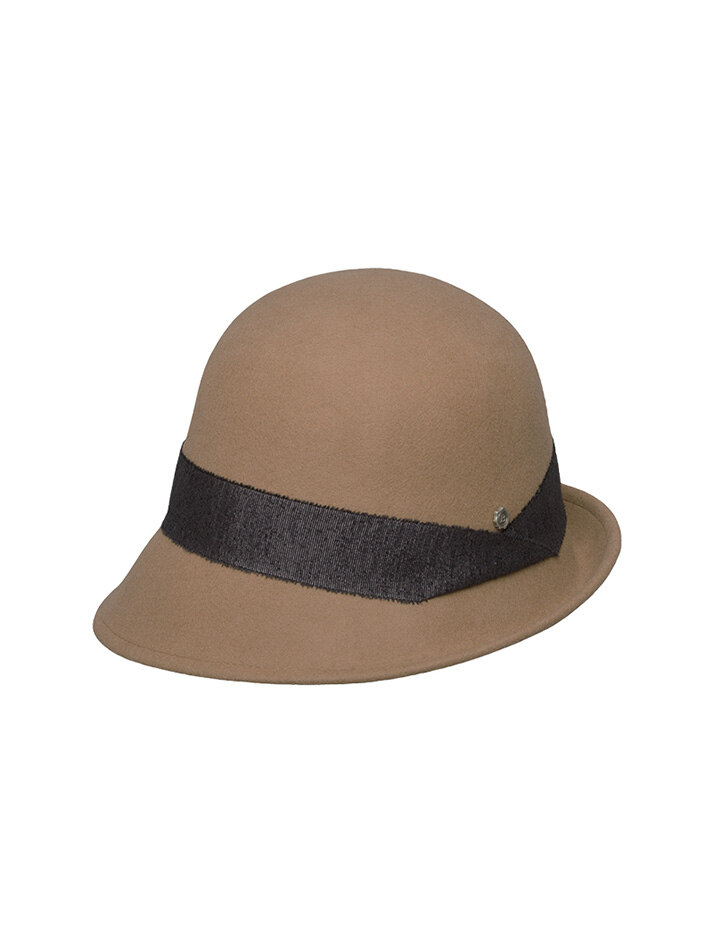 Classic Cloche - Beige