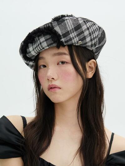 Lace Point Beret