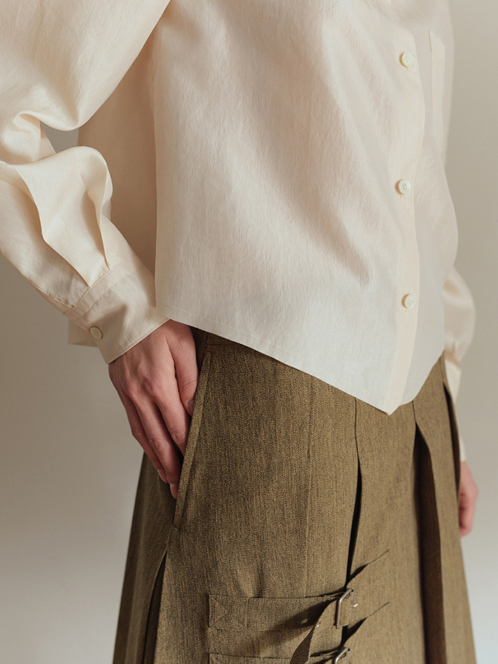 V Cut Shirt_Ivory