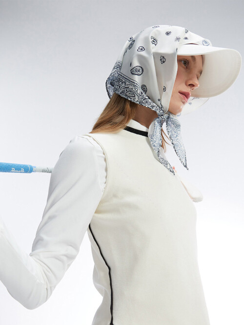 페이즐리 삼각 스카프_화이트