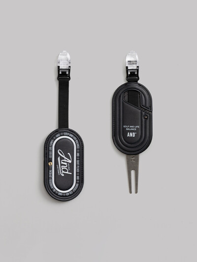 Calligraphy Putter Keeper Black White