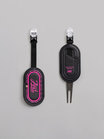Calligraphy Putter Keeper Black Pink