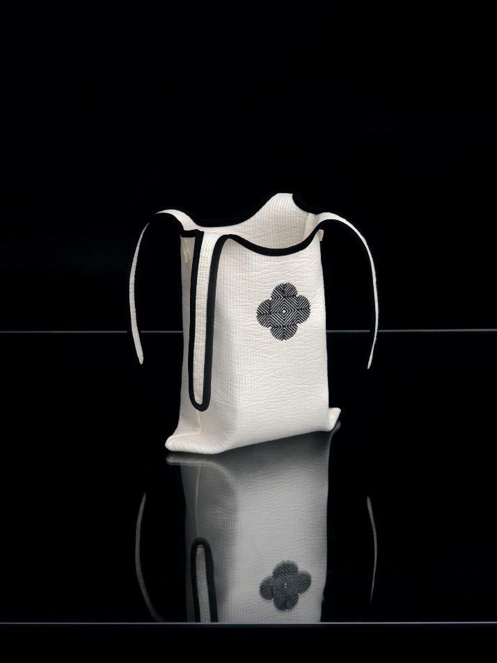 누비 보자기 자수 꽃 가방  (Nubi Bojagi Flower Bag)