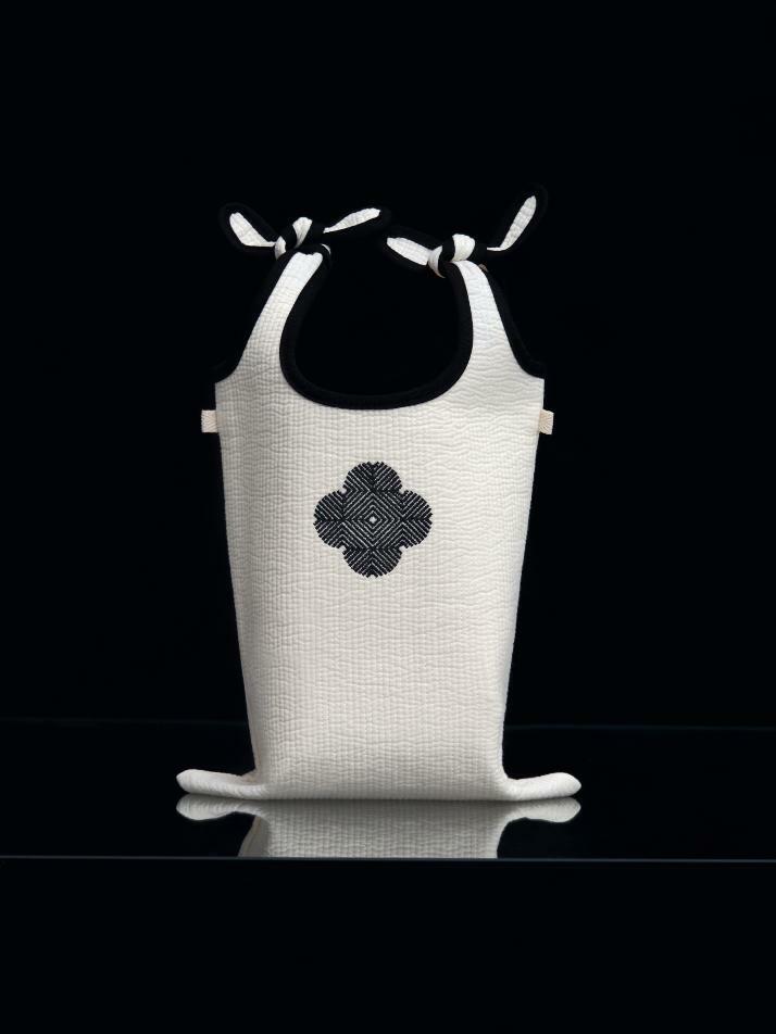 누비 보자기 자수 꽃 가방  (Nubi Bojagi Flower Bag)