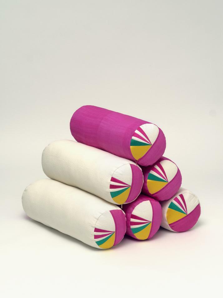 옥춘 누빔/모시 베개 (Okchun Pillow)