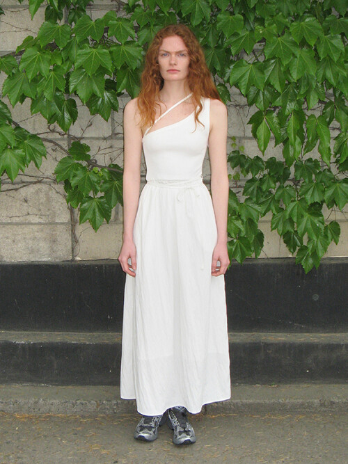 ONE OFF-SHOULDER LONG DRESS (white)