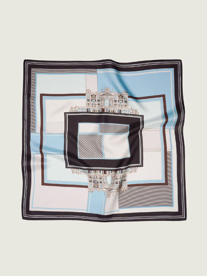 아이비 스카이블루브라운