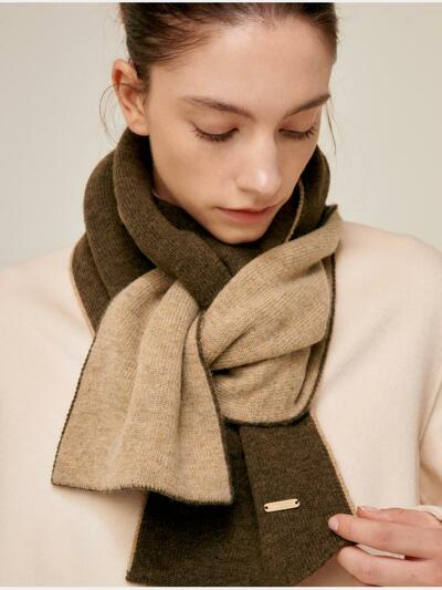 양면 배색 머플러 브라운