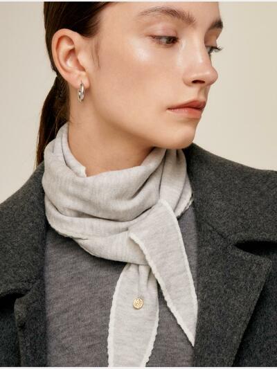 울 100% 삼각 쁘띠 머플러 라이트그레이