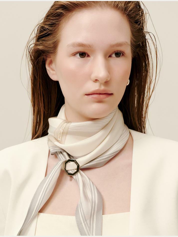 노브 클라우드그레이