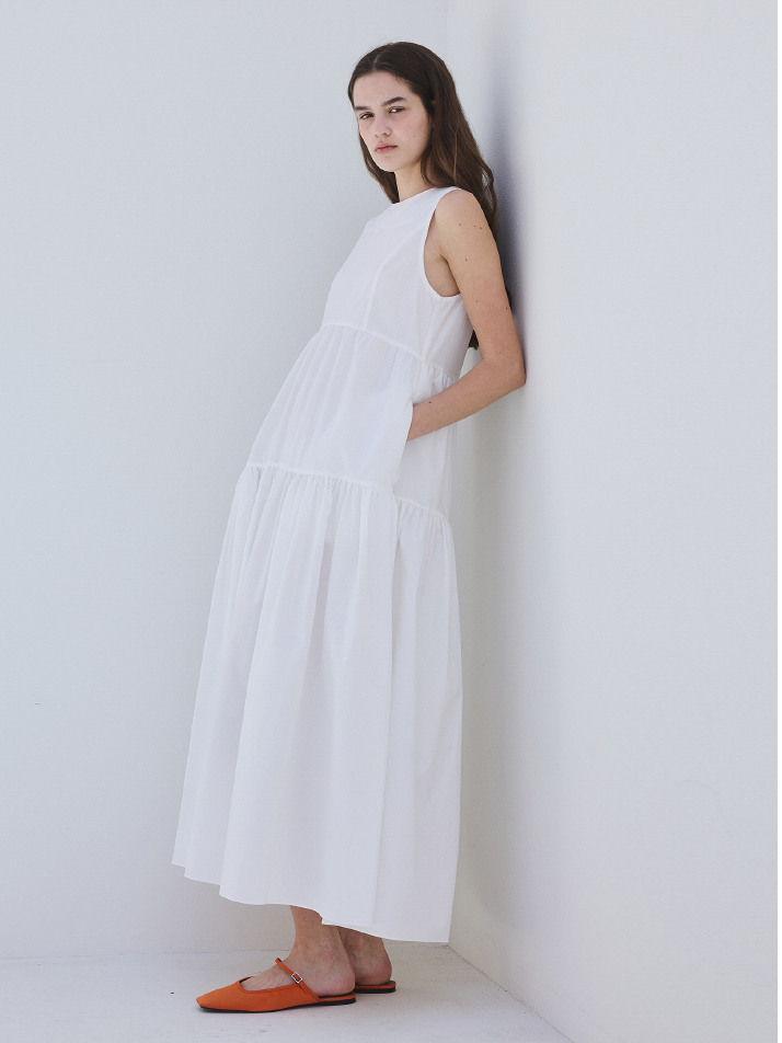 SLEEVELESS DRESS_white