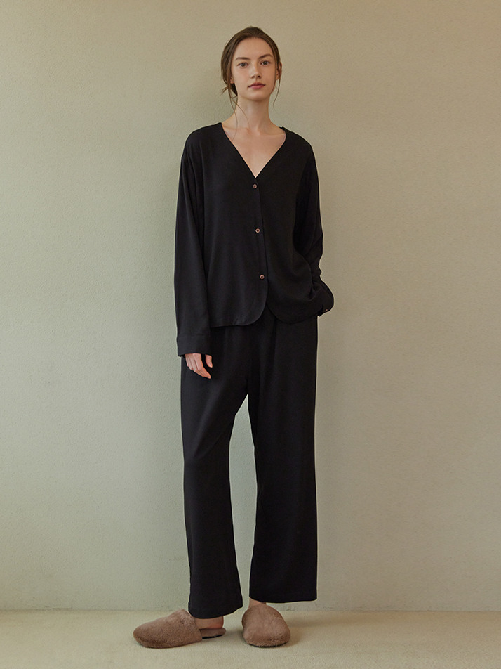COZY ROUND PAJAMA SET_ebony black