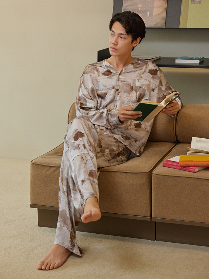 COZY PAJAMA SET_art wall