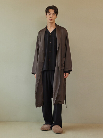 CLASSIC LONG ROBE_dark brown (men)