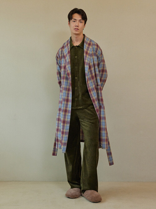 CLASSIC LONG ROBE_whisper check (men)