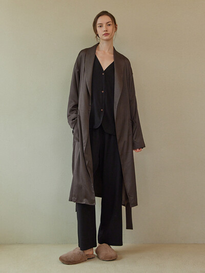 CLASSIC LONG ROBE_dark brown (women)