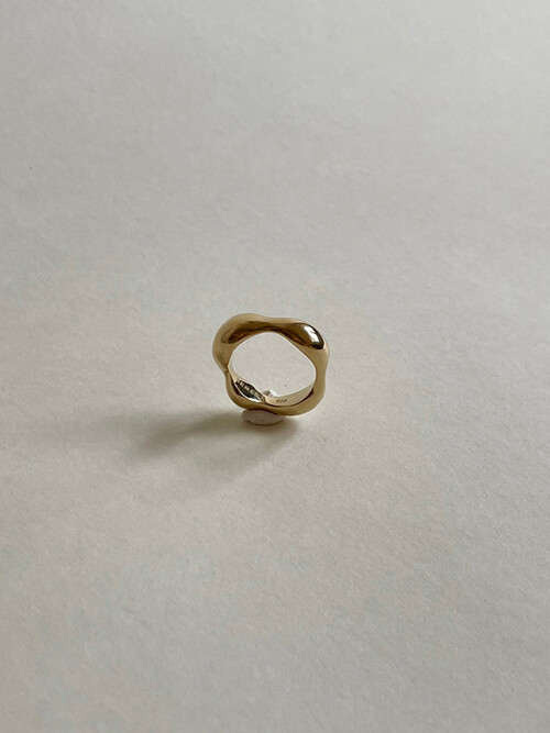 비먼트    [B. ripple ring Gold]