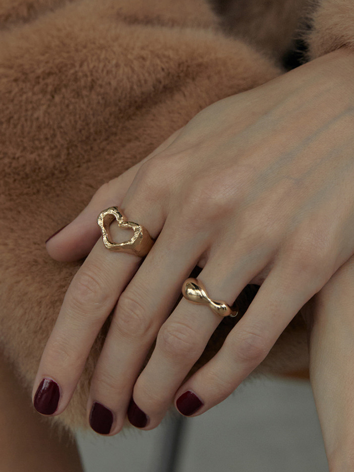비먼트    [B. ripple ring Gold]