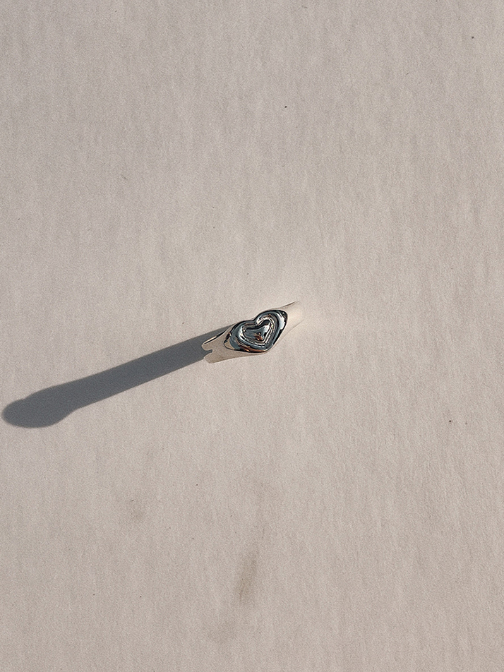 비먼트 [B. Emboss Heart ring . 2Type]