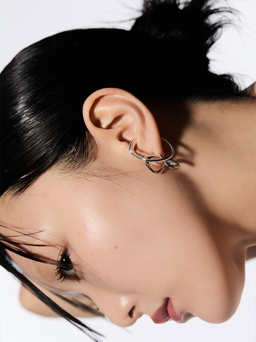 #193 Chain Silver earring