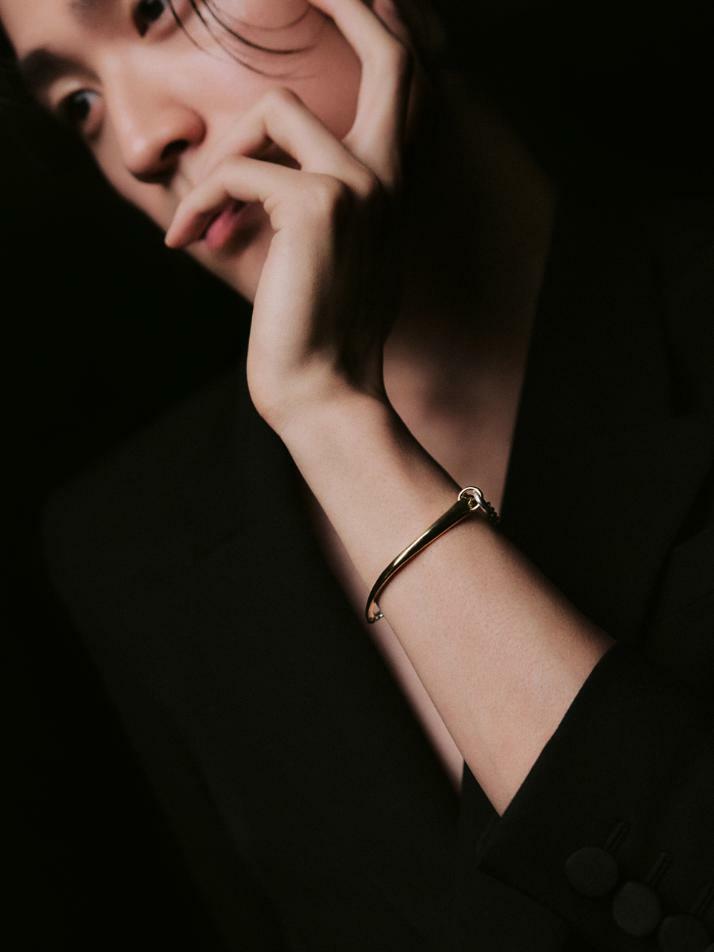 HUSTAD 243 Leaf Line Bracelet_ 925 실버 브레이슬렛