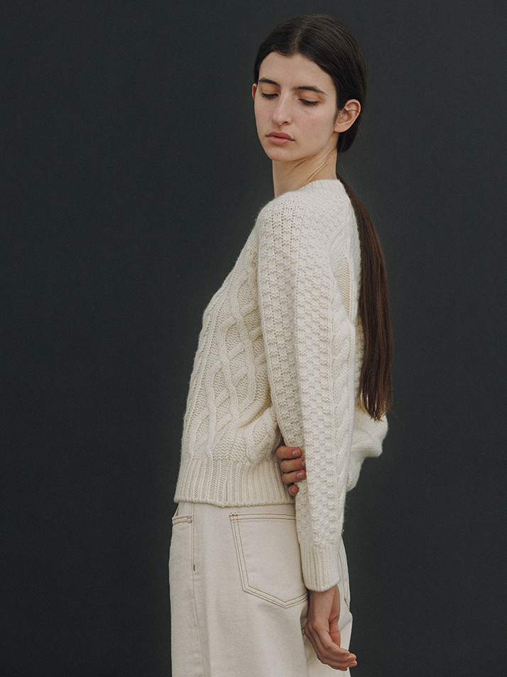 Cable Wool Knit (Ivory)