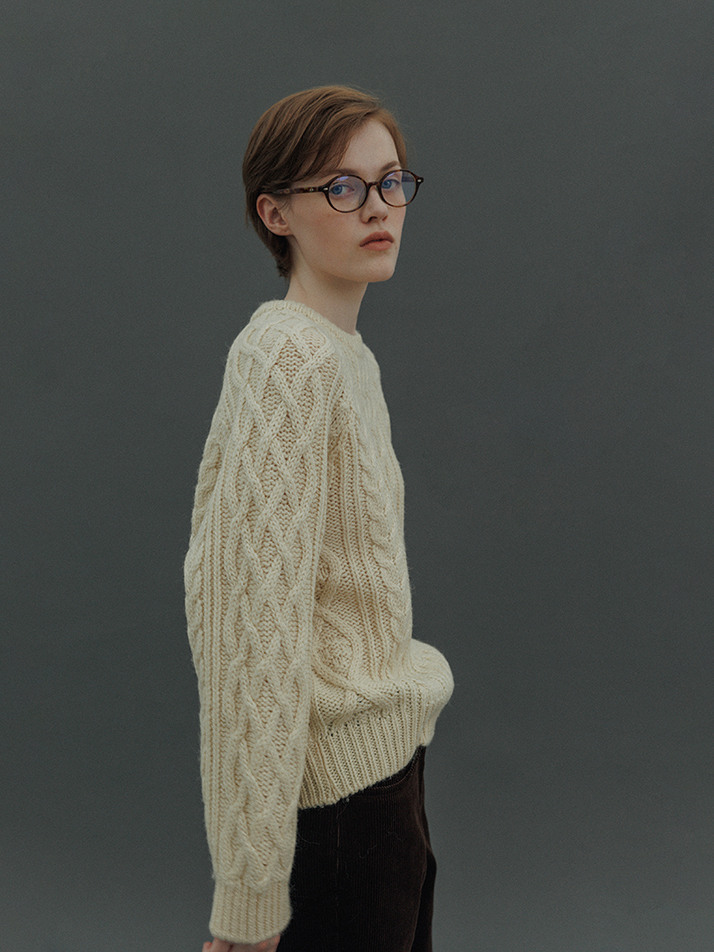 Vintage Cable Knit (Cream)