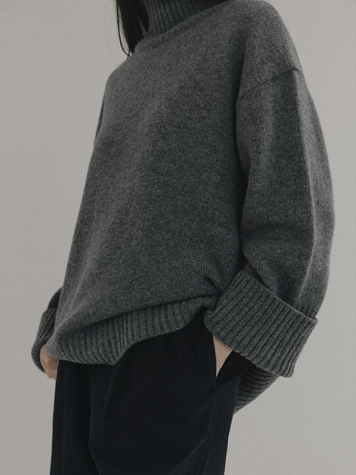 Cashmere turtle neck sweater (Gray)
