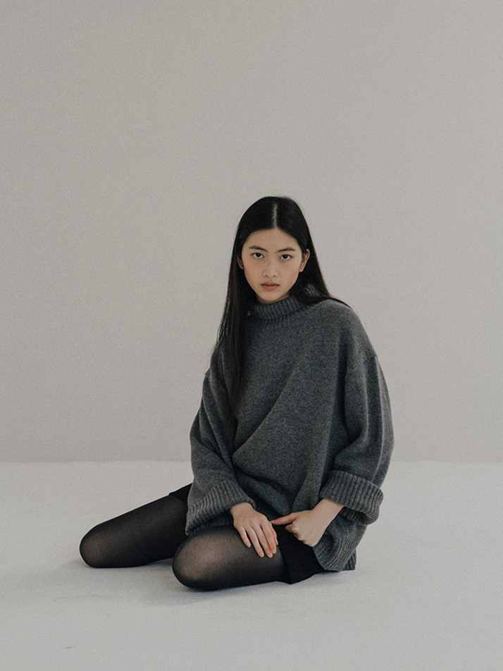 Cashmere turtle neck sweater (Gray)