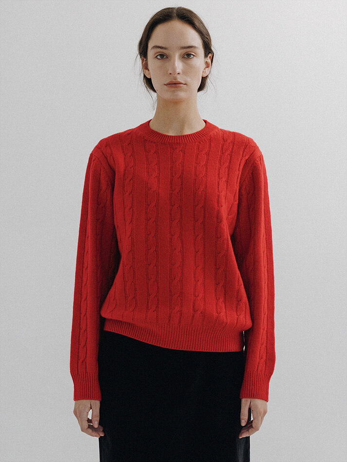 Classic cable sweater (Red)