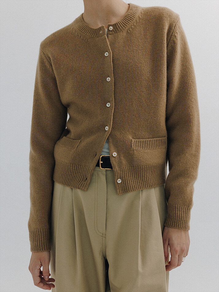 Wool pocket Cardigan (Camel)