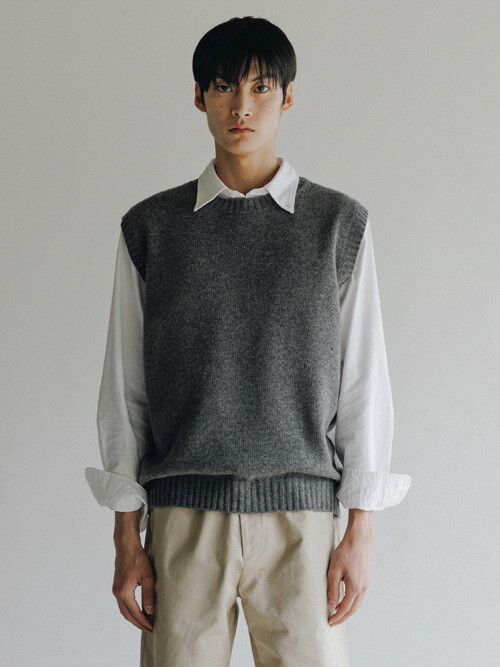 Lambs Wool Knit Vest (Gray)