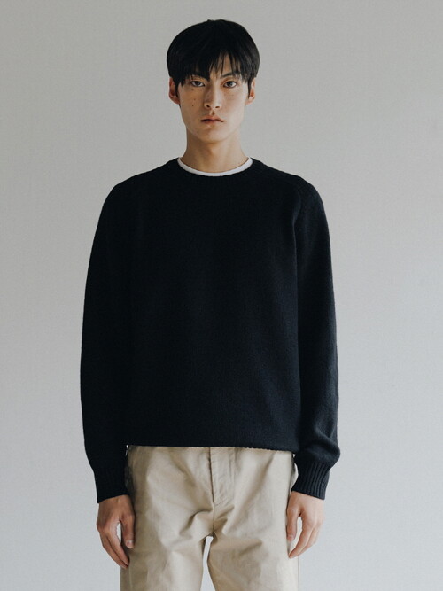 Saddle Wool Knit Sweater (Black)
