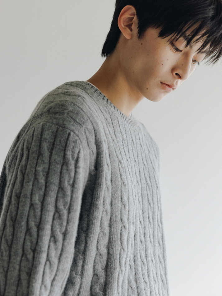 Cable Knit Sweater (Gray)