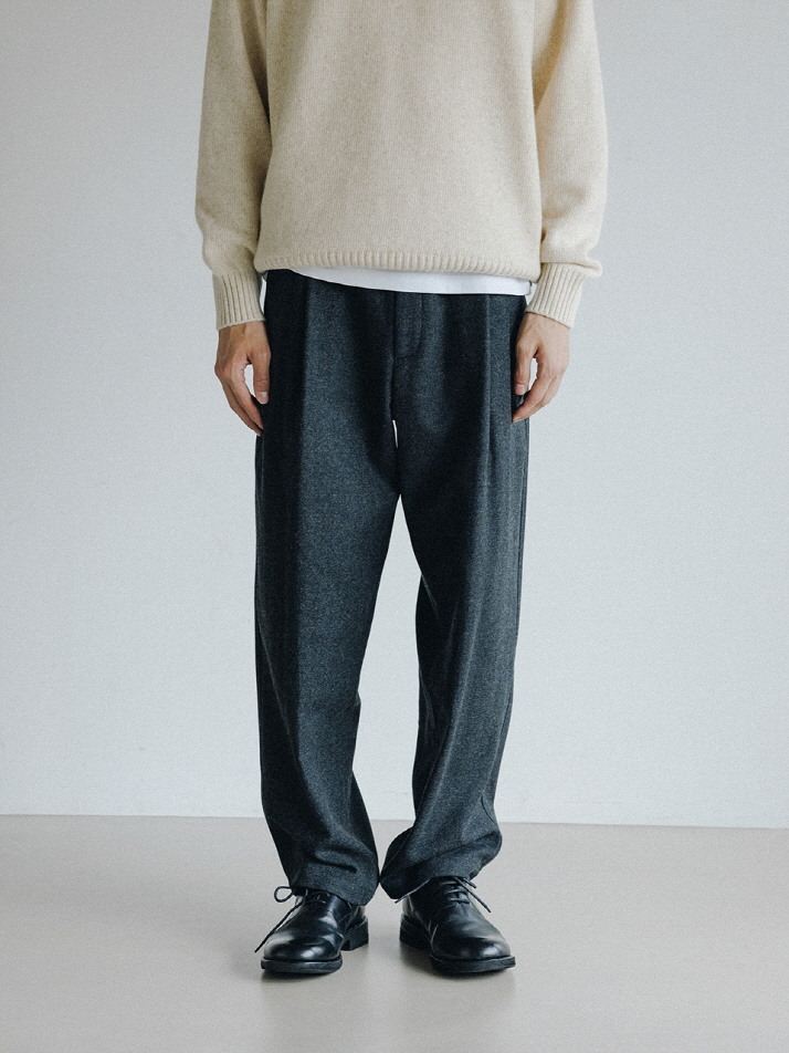 Wool Tapered Pants (Charcoal)