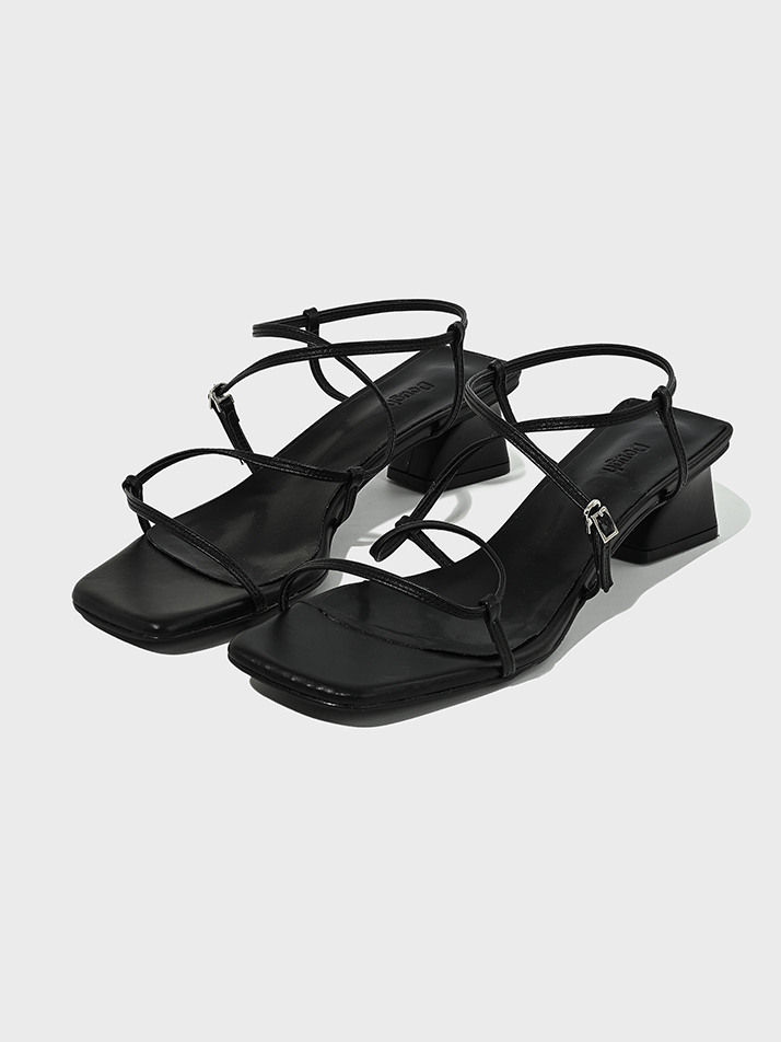 Square Strappy Sandals_Black