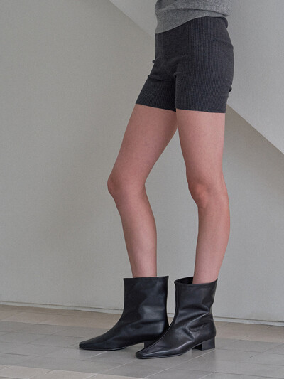 Liber Mid Boots Black