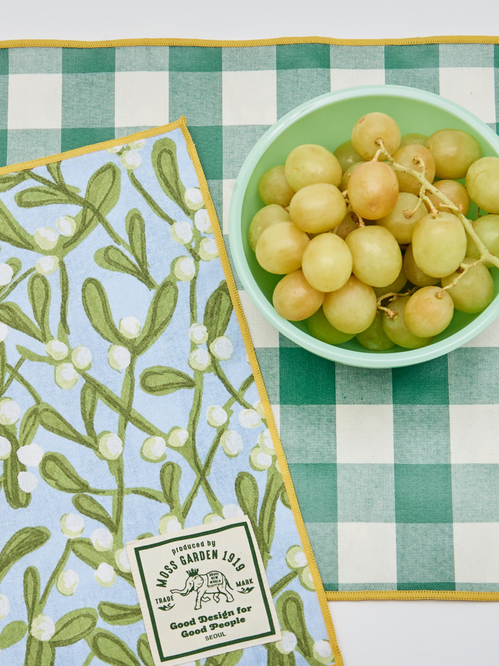 프리미엄 한 면 코팅 테이블 매트_뉴 퀸즈가든 실비아 (2color)