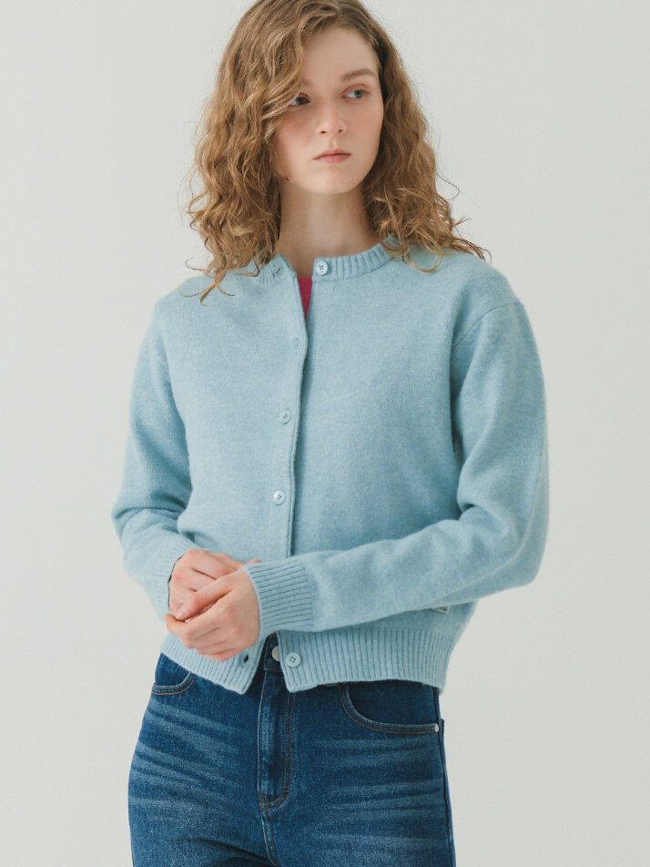 (W) Label Logo Sweater Cardigan Sky Blue