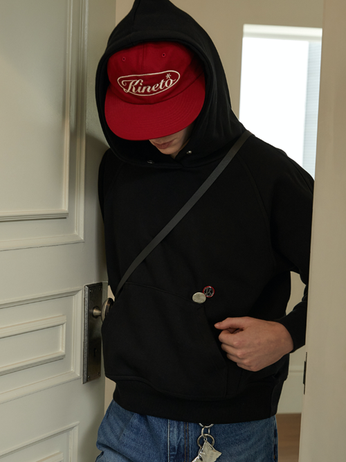 Raglan Emblem Hoodie_Deep Black