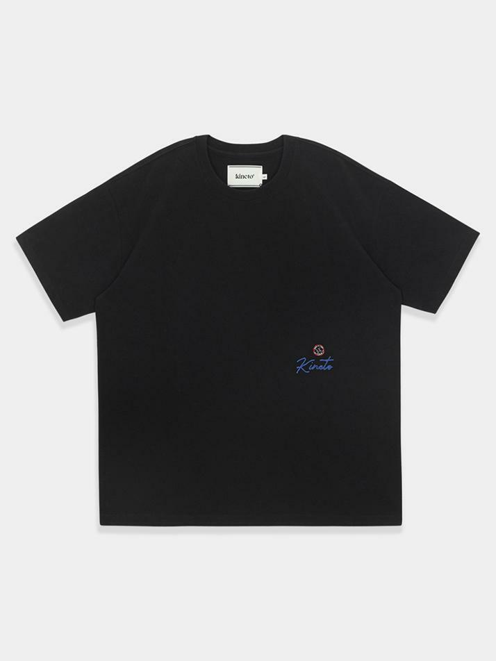 Classic Lettering Emblem T-Shirt_Deep Black