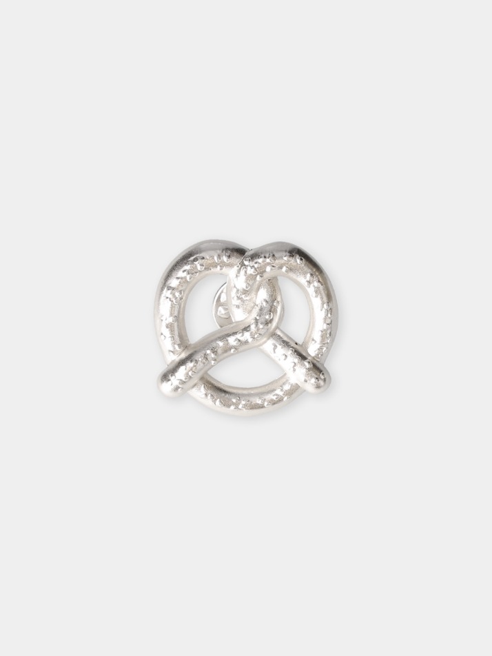 Prezel Brooch_Silver