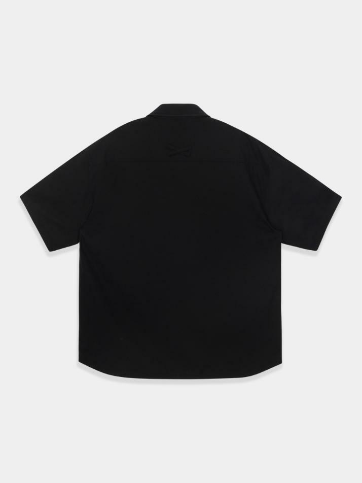 Convertible Collar Stripe Shirt_Deep Black