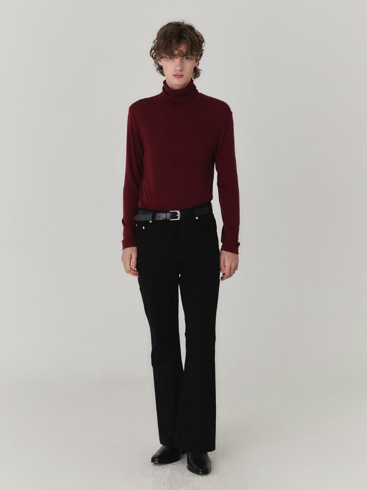 Sleek Wool Blend Turtle Neck_Red