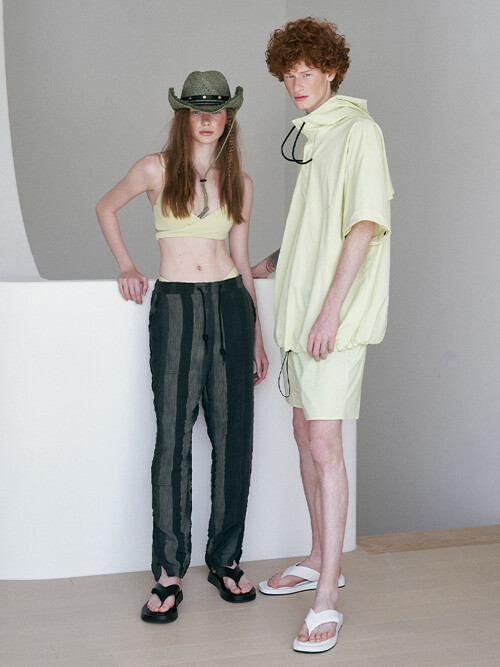 seersucker jogger pants khaki
