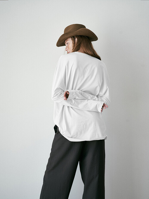 long sleeve t-shirt white